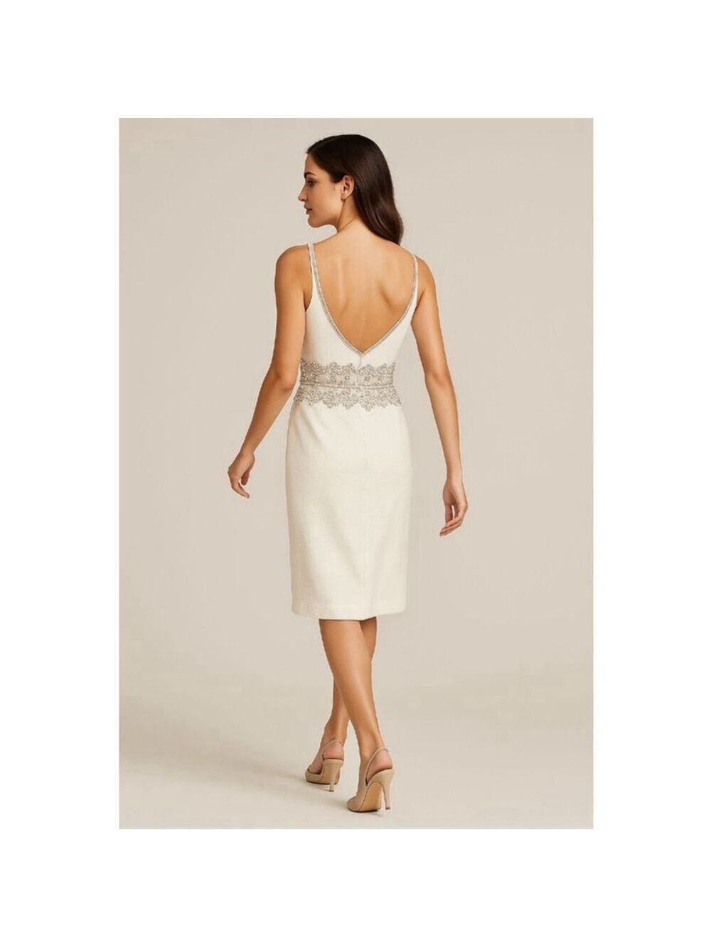 St. John Evening Collection Size 6 - Picture 2 of 8